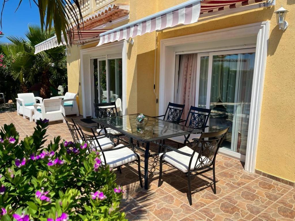 Villa Hayahay With Private Pool & Amazing View 卡尔佩 外观 照片