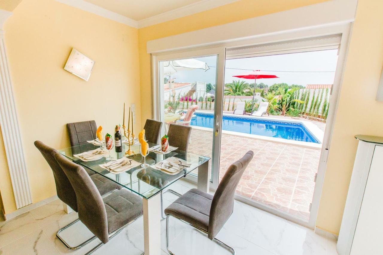 Villa Hayahay With Private Pool & Amazing View 卡尔佩 外观 照片