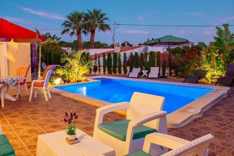 Villa Hayahay With Private Pool & Amazing View 卡尔佩 外观 照片